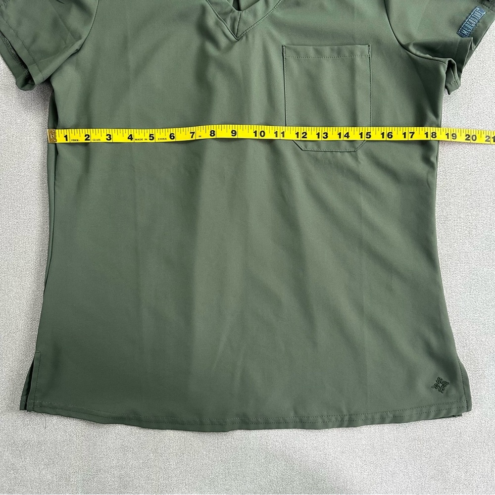 Med Couture Insight One Pocket V Neck Scrub Top. Olive Green. Small. - Picture 4 of 5